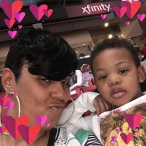 Meet your Posher, Monique